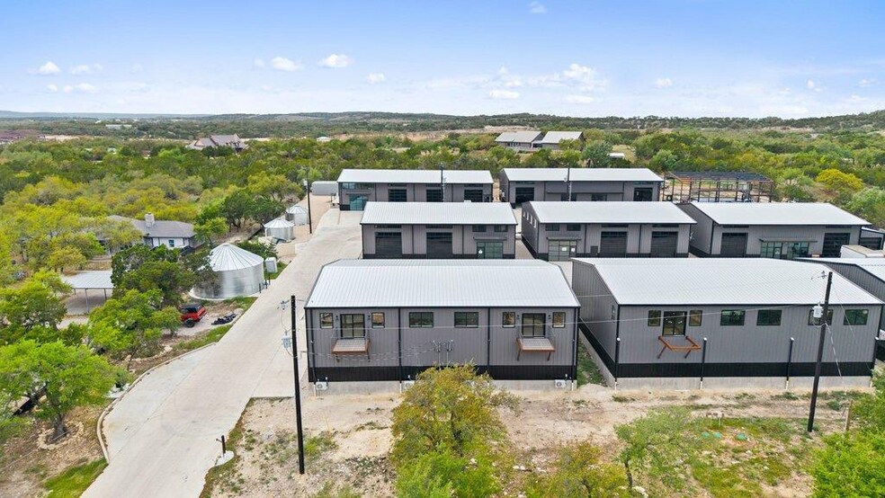 451 Farrell Rd, Dripping Springs, TX à vendre - Photo du bâtiment - Image 3 de 22