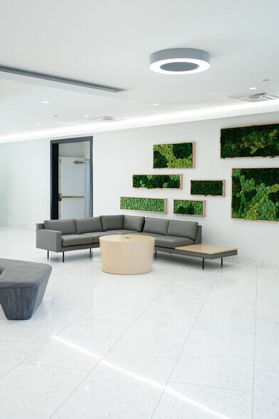 7535 Windsor Dr, Allentown, PA à louer - Photo intérieure - Image 2 de 28