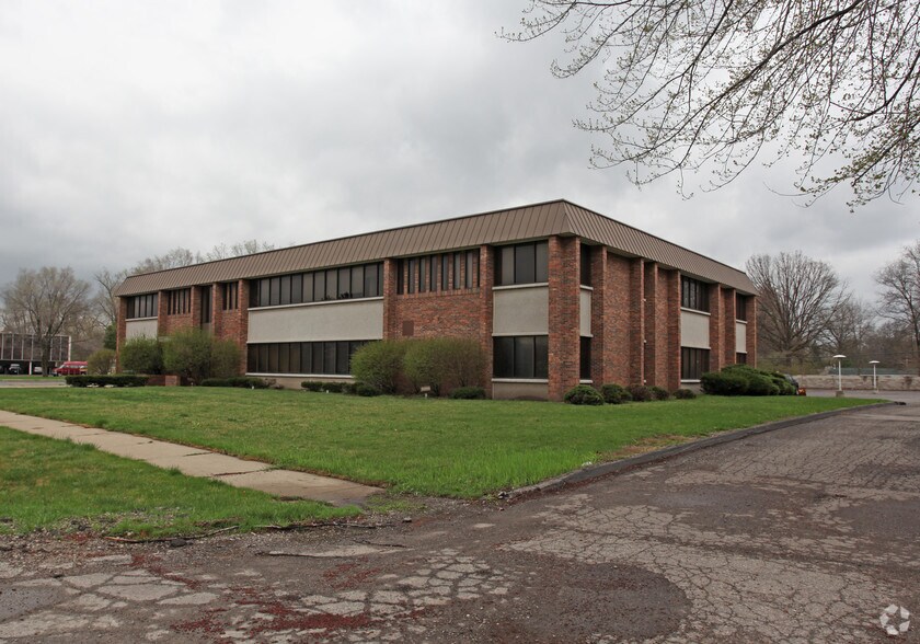 23725 Northwestern Hwy, Southfield, MI à vendre - Photo principale - Image 1 de 5