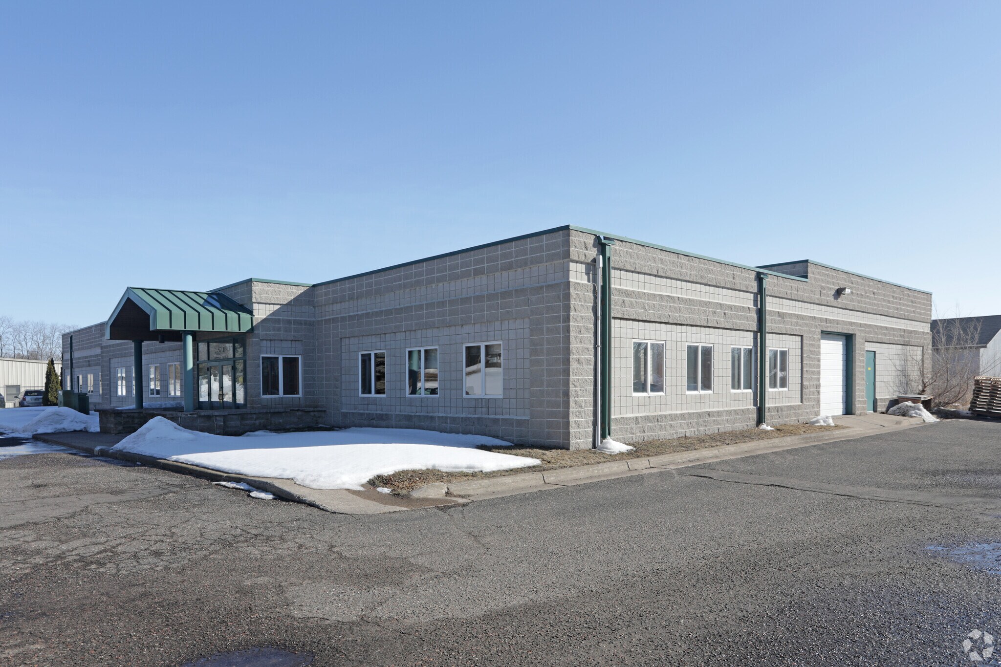 5201 Gershwin Ave N, Oakdale, MN à vendre Photo principale- Image 1 de 4