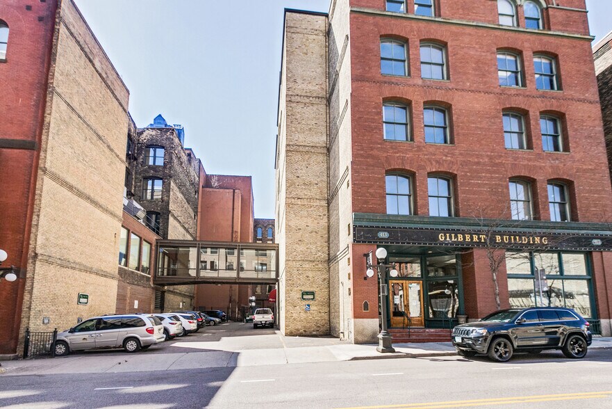 413 Wacouta St, Saint Paul, MN à louer - Photo du bâtiment - Image 3 de 28