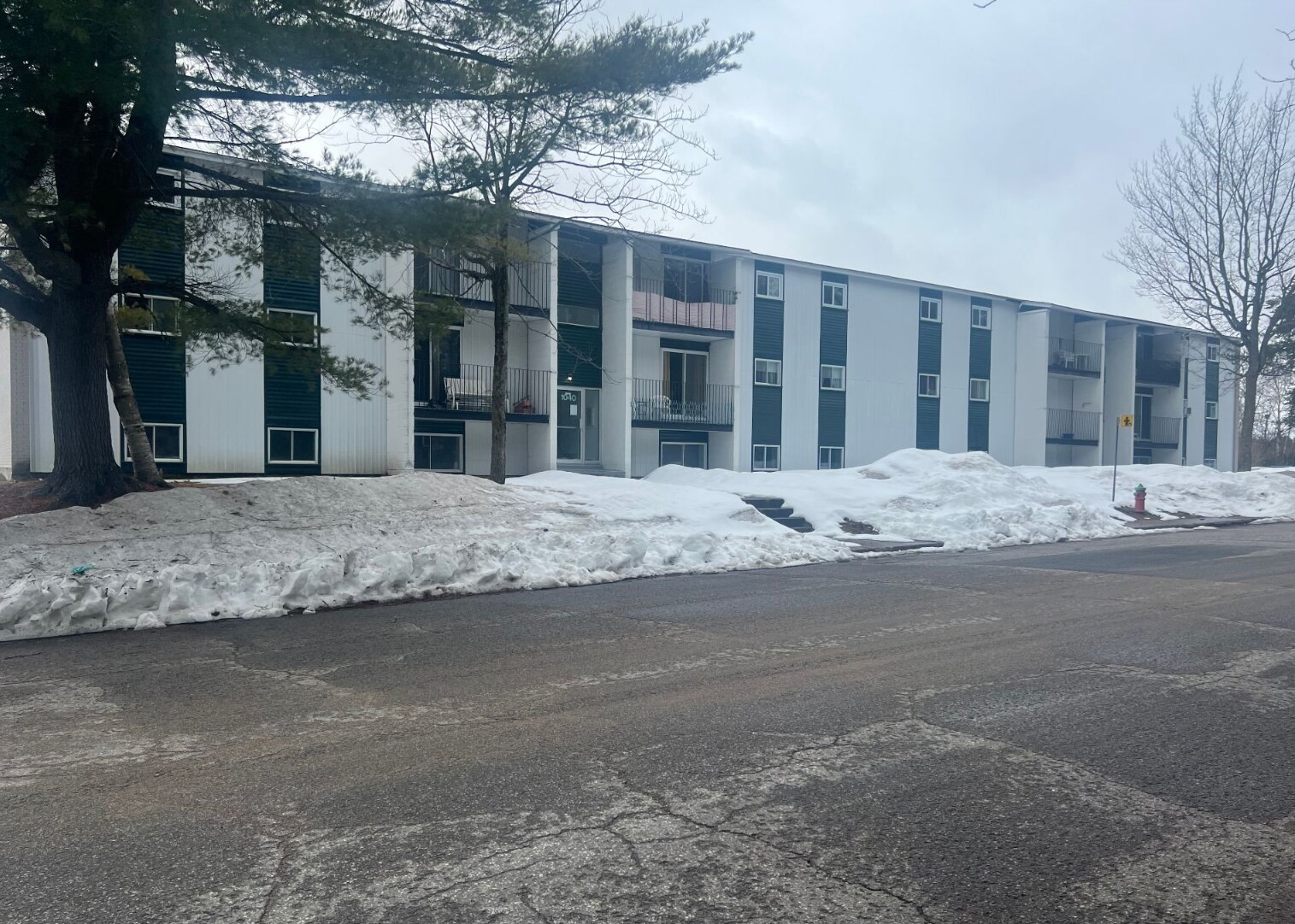 1040-1044 Rue De Mézy, Trois-Rivières, QC for sale Building Photo- Image 1 of 1