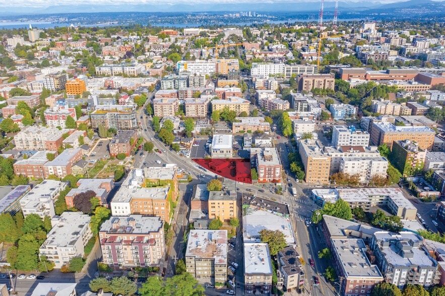 Capitol Hill Redevelopment Site portfolio of 2 properties for sale on LoopNet.ca - Aerial - Image 2 of 3