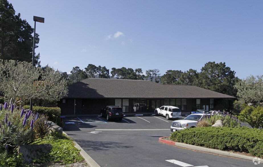 2150 Garden Rd, Monterey, CA for lease - Building Photo - Image 3 of 5