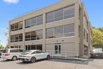 1445 Boston Post Rd, Guilford, CT for lease Interior Photo- Image 2 of 13