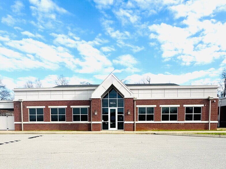901 Professional Park Dr, Clarksville, TN à vendre - Photo du bâtiment - Image 3 de 8