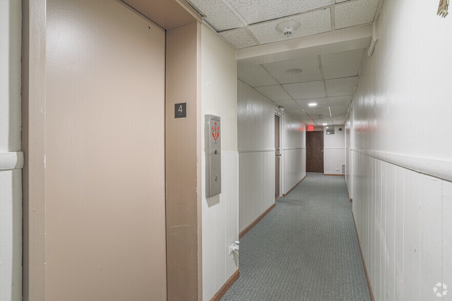 2671 Sheridan Rd, Zion, IL à vendre - Autre - Image 3 de 10