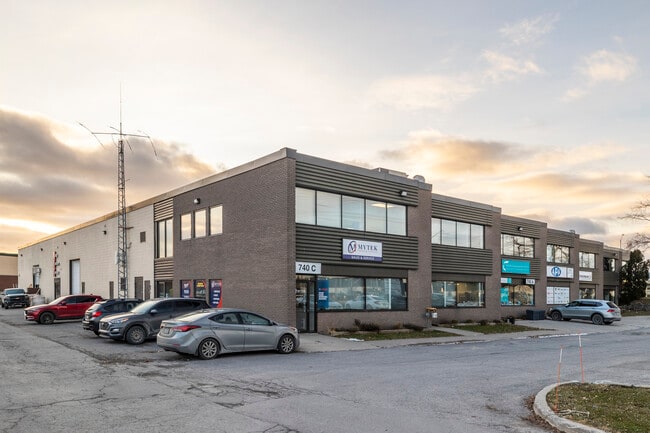 More details for 720-740 Belfast Rd, Ottawa, ON - Office for Lease