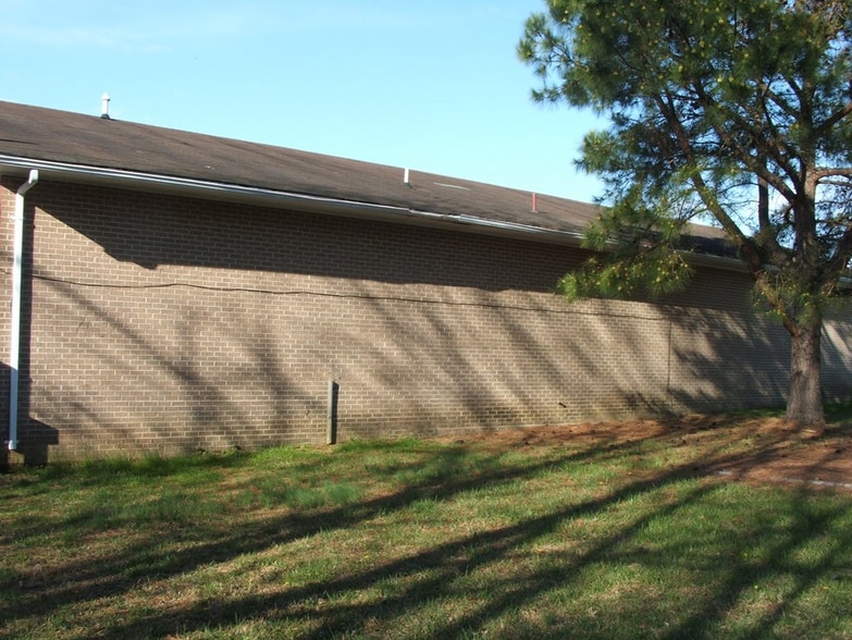 1540 Four Locust Hwy, Keysville, VA à vendre - Photo du bâtiment - Image 1 de 9