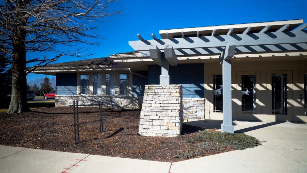 10-24 Remick Blvd, Springboro, OH à vendre - Vidéo sur l’inscription commerciale - Image 2 de 25