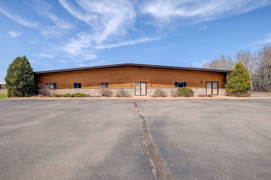 15909 Dyno Dr, Hayward, WI for sale - Building Photo - Image 1 of 1