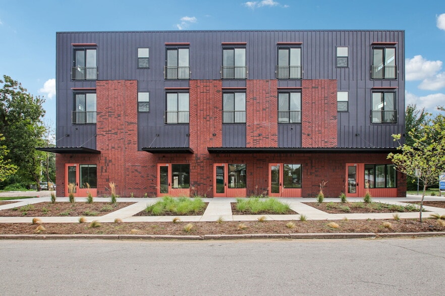 1744 NW 15th St, Oklahoma City, OK for lease - Building Photo - Image 2 of 12