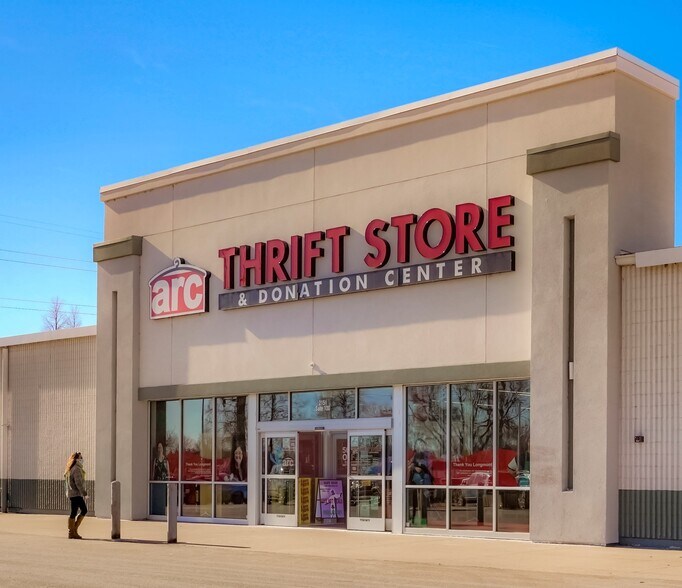 2255 N Main St, Longmont, CO à louer - Photo du bâtiment - Image 3 de 12