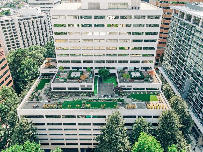 111 SW Columbia St, Portland, OR for lease - Building Photo - Image 3 of 12