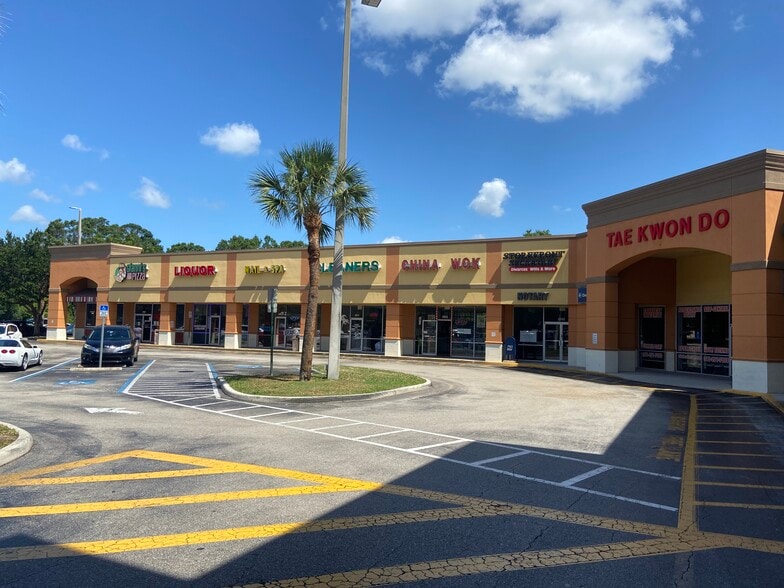 4925-5001 E State Road 64, Bradenton, FL à louer - Photo du bâtiment - Image 3 de 4