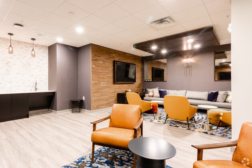 1 Woodbridge Ctr, Woodbridge, NJ for lease - Interior Photo - Image 3 of 5