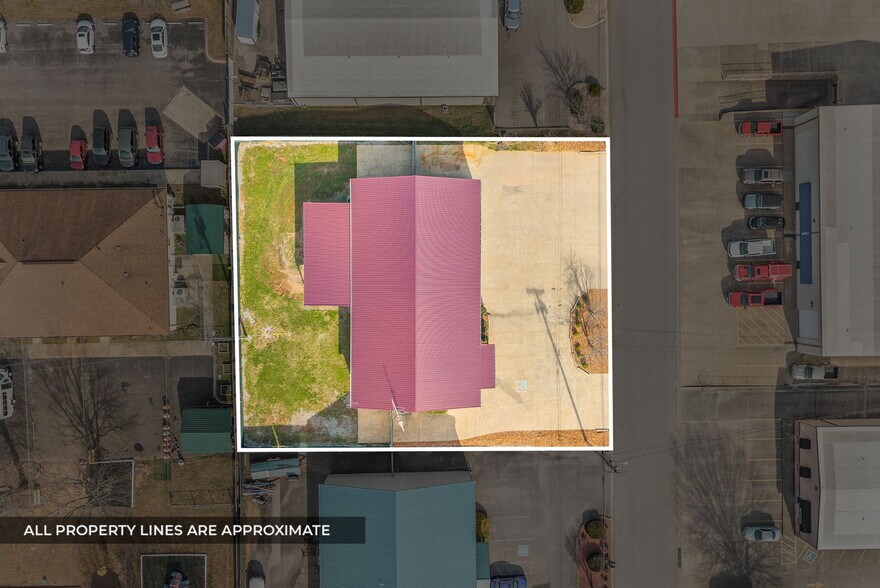 1811 Alpine Dr, Clarksville, TN à louer - Photo du bâtiment - Image 2 de 46