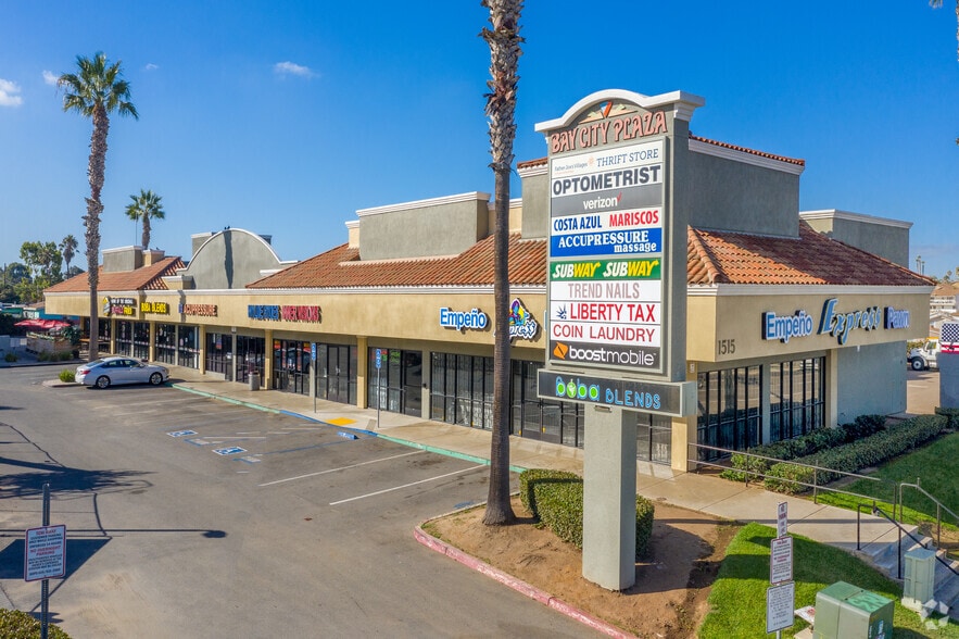 1515-1555 Palm Ave, San Diego, CA à louer - Photo principale - Image 1 de 8