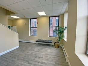 6 Dixon Ave, Concord, NH for lease Interior Photo- Image 2 of 2