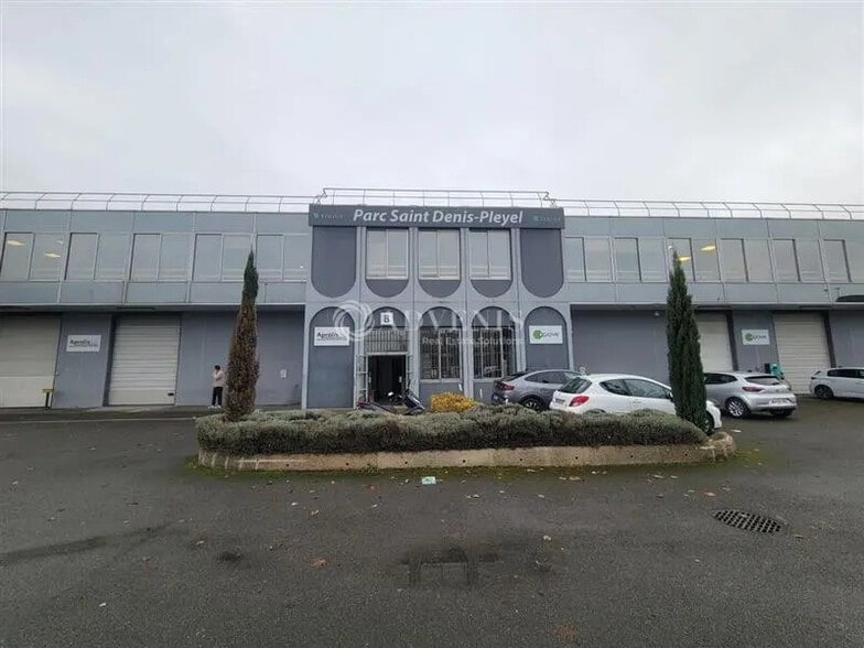Flex in Saint-Denis for lease - Building Photo - Image 2 of 9