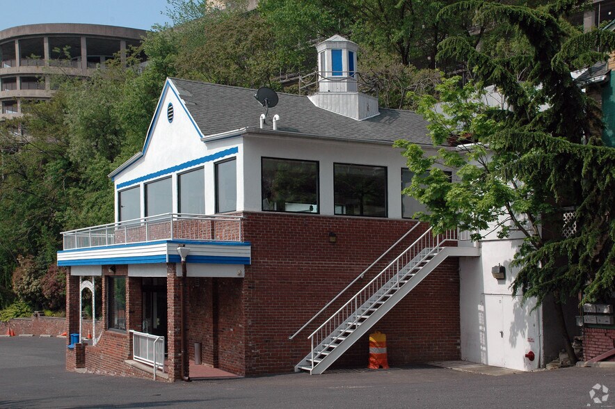 757 Farragut Pl, West New York, NJ à vendre - Photo du bâtiment - Image 2 de 2