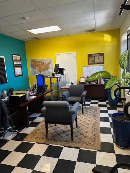 1035 Benfield Blvd, Millersville, MD à louer - Photo intérieure - Image 2 de 5