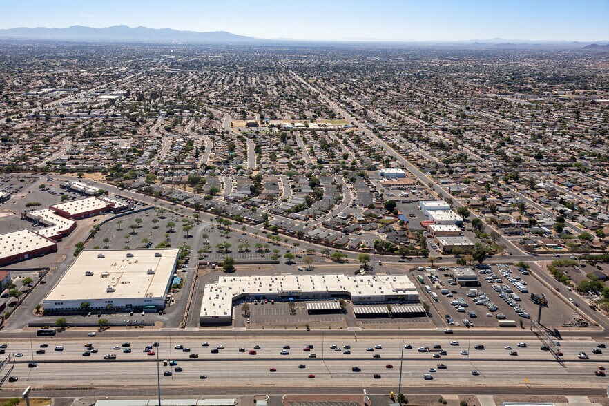 17602 N Black Canyon Fwy, Phoenix, AZ à vendre - Photo du bâtiment - Image 3 de 5