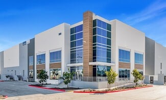 Plus de détails pour 300 E Dyer Rd, Santa Ana, CA - Industriel à vendre