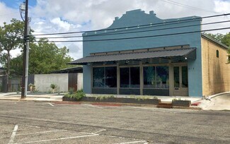 Plus de détails pour 612 High St, Comfort, TX - Commerce de détail à vendre