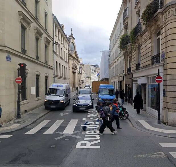 60 Rue De Bellechasse, Paris à louer - Photo du bâtiment - Image 1 de 5