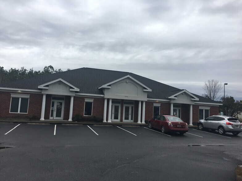 245 Singleton Ridge Rd, Conway, SC à louer - Photo principale - Image 1 de 1