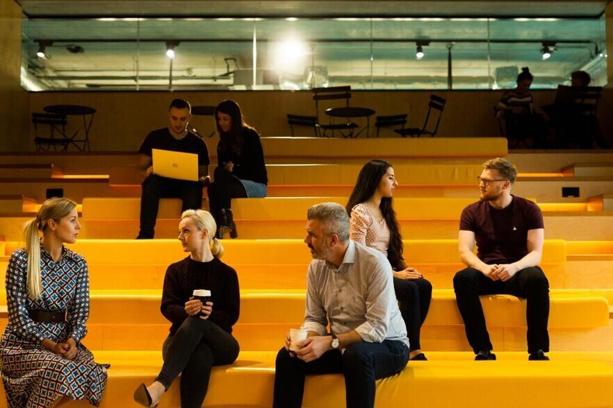 Lloyd St N, Manchester à louer - Photo du bâtiment - Image 2 de 10