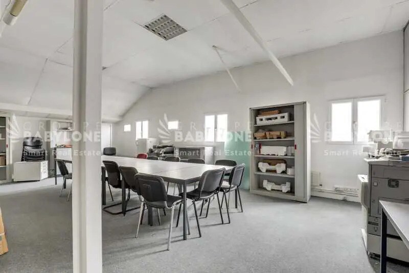 Office in Courbevoie for lease - Interior Photo - Image 3 of 8