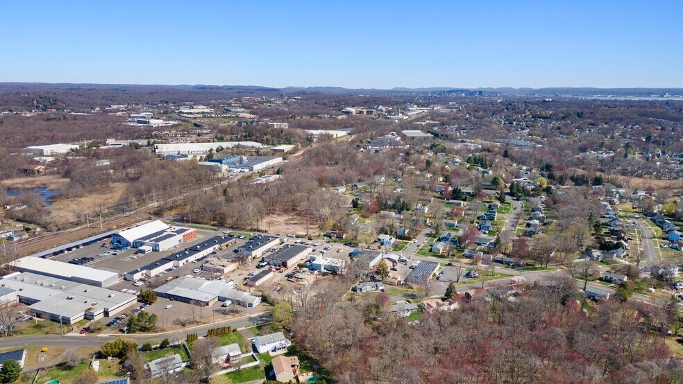 210 Depot Rd, Milford, CT à vendre - Aérien - Image 2 de 15