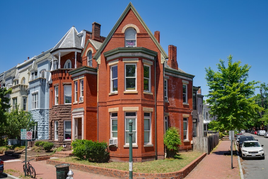 1300 Floyd Ave, Richmond, VA à vendre - Photo du bâtiment - Image 1 de 53
