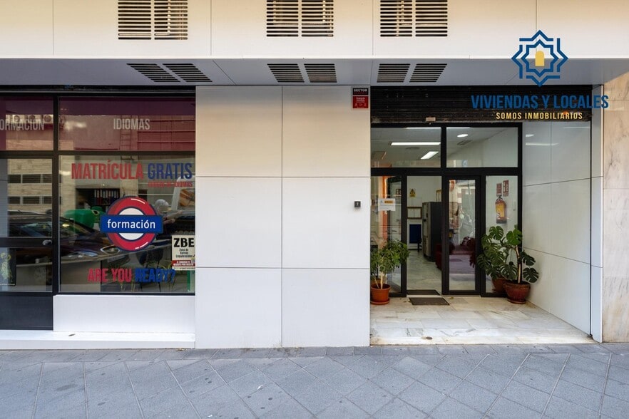 del Cisne, 6, Granada, Granada for sale - Building Photo - Image 1 of 32