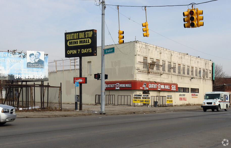 12525 Gratiot Ave, Detroit, MI à vendre - Photo principale - Image 1 de 1