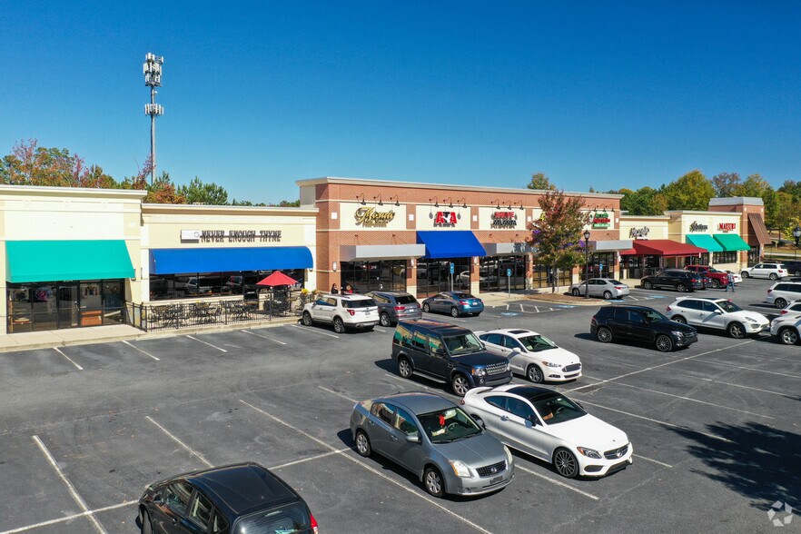 5354 Mcginnis Ferry Rd, Alpharetta, GA à louer - Photo du bâtiment - Image 2 de 6