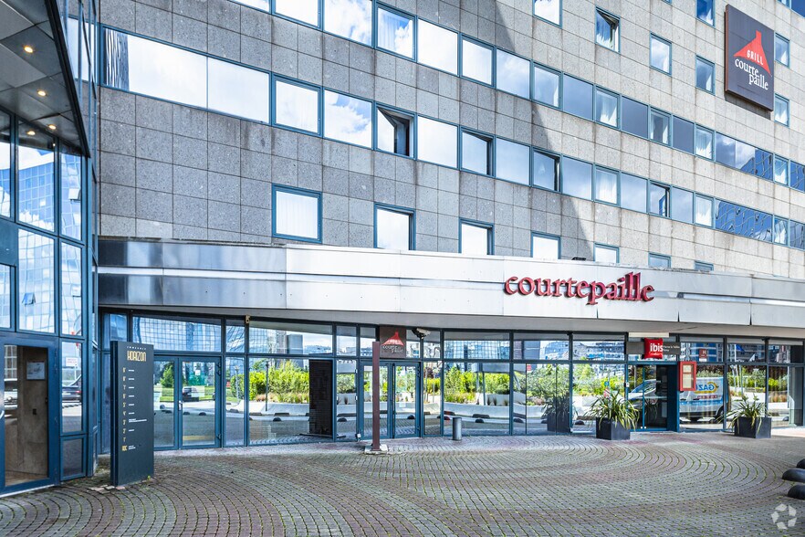 10 Allée Bienvenue, Noisy-le-Grand for lease - Building Photo - Image 3 of 4