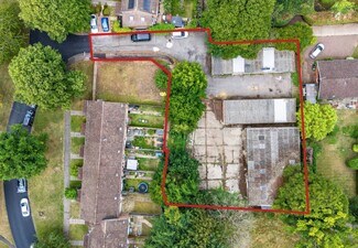 Plus de détails pour 40-42 St. Martins Close, East Horsley - Flex à vendre