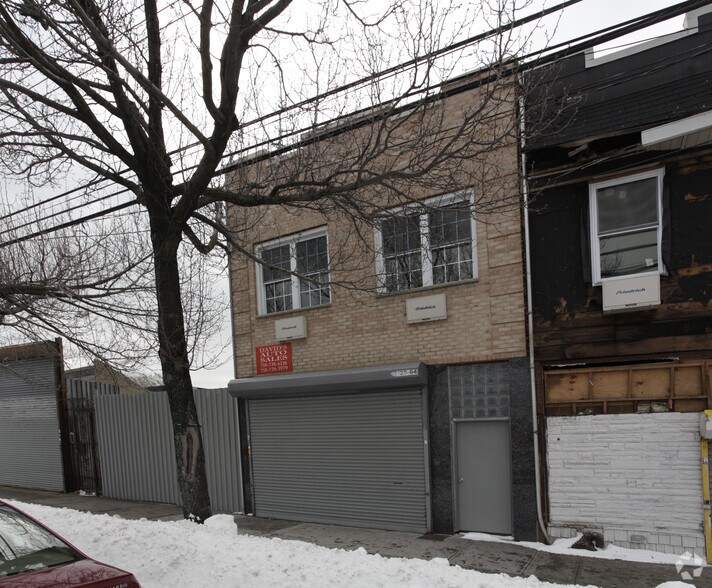 128-04 Rockaway Blvd, South Ozone Park, NY à vendre - Photo du bâtiment - Image 2 de 2