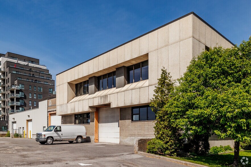 150 Rue Authier, Montréal, QC à louer - Photo du bâtiment - Image 3 de 5