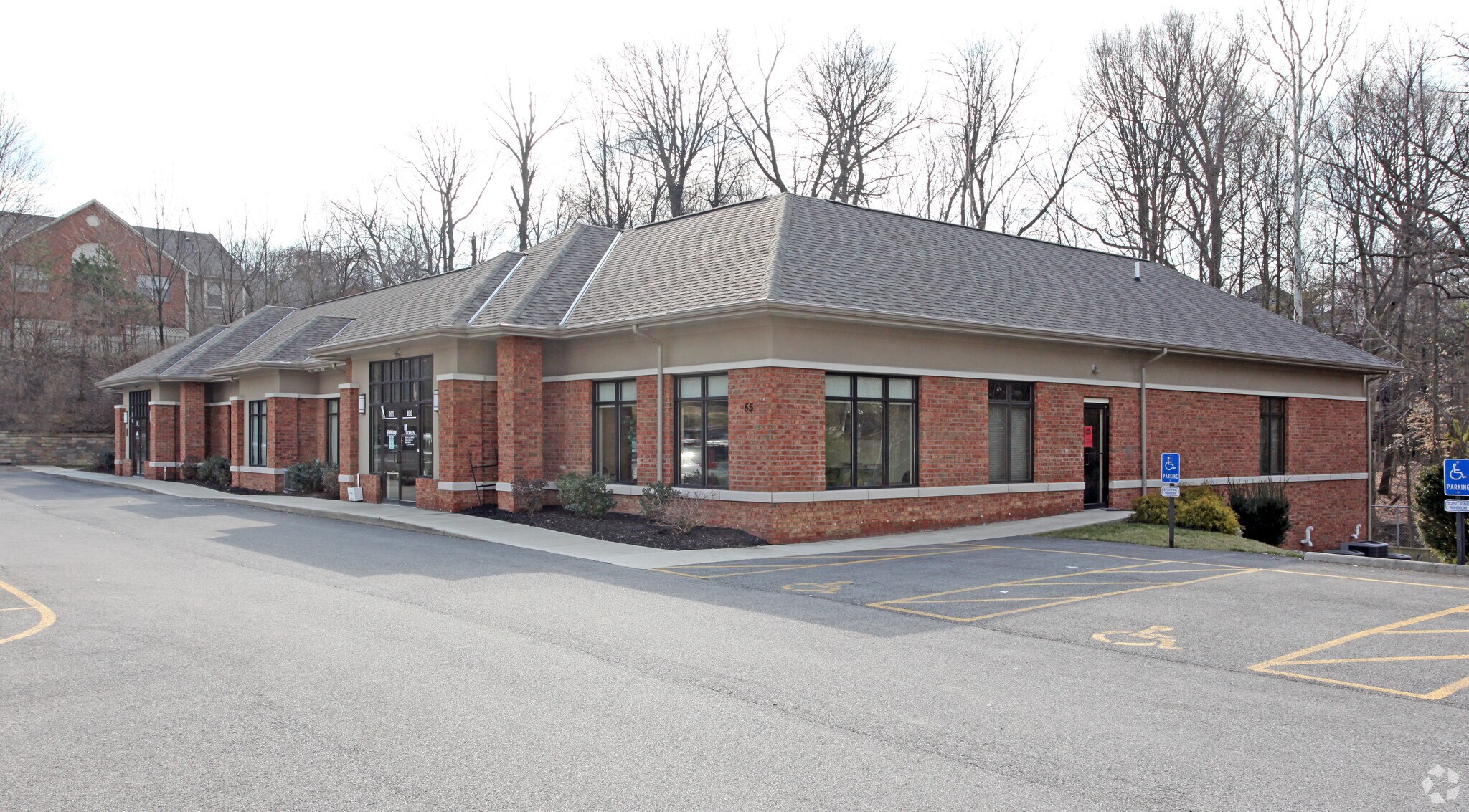 55 Dillmont Dr, Columbus, OH for lease Building Photo- Image 1 of 8