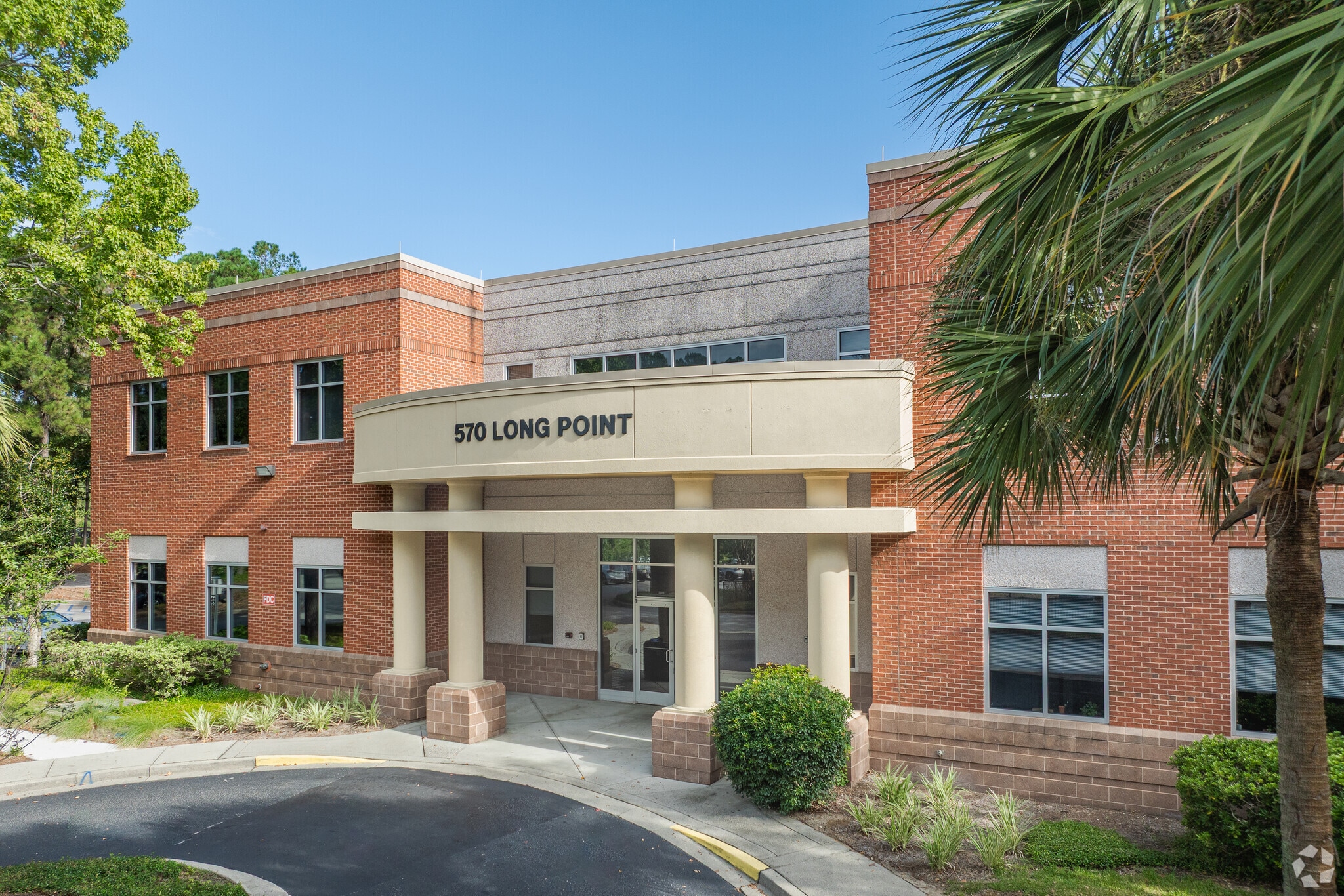 570 Long Point Rd, Mount Pleasant, SC for lease Primary Photo- Image 1 of 32