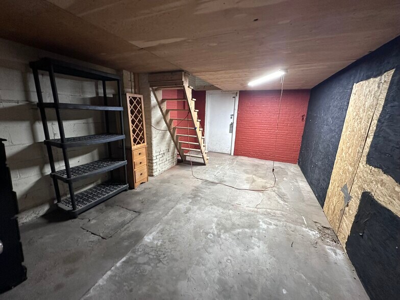 7 Dunnell Ln, Pawtucket, RI à louer - Photo du bâtiment - Image 1 de 40