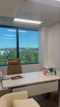 21550 Oxnard St, Woodland Hills, CA for lease Interior Photo- Image 2 of 3