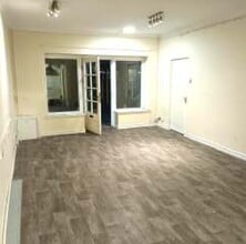 2 Oxford St, Moreton In Marsh à louer Photo intérieure- Image 2 de 2