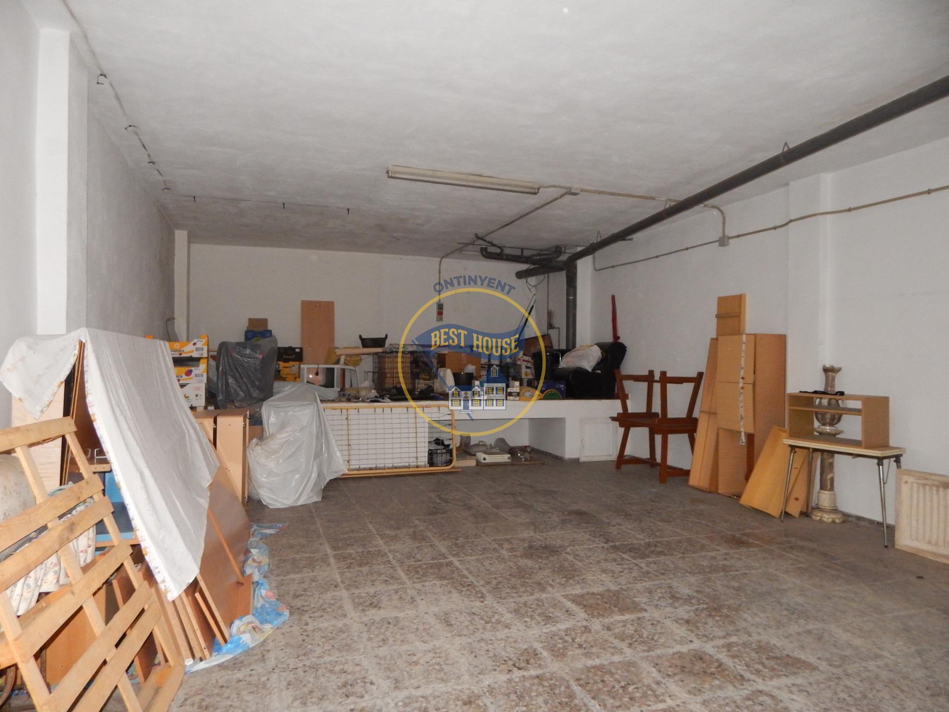 Retail in Bocairent for sale Interior Photo- Image 1 of 9