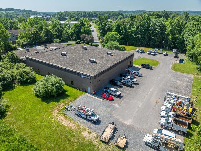 580 Fishers Station Dr, Victor, NY à louer - Photo du bâtiment - Image 3 de 20