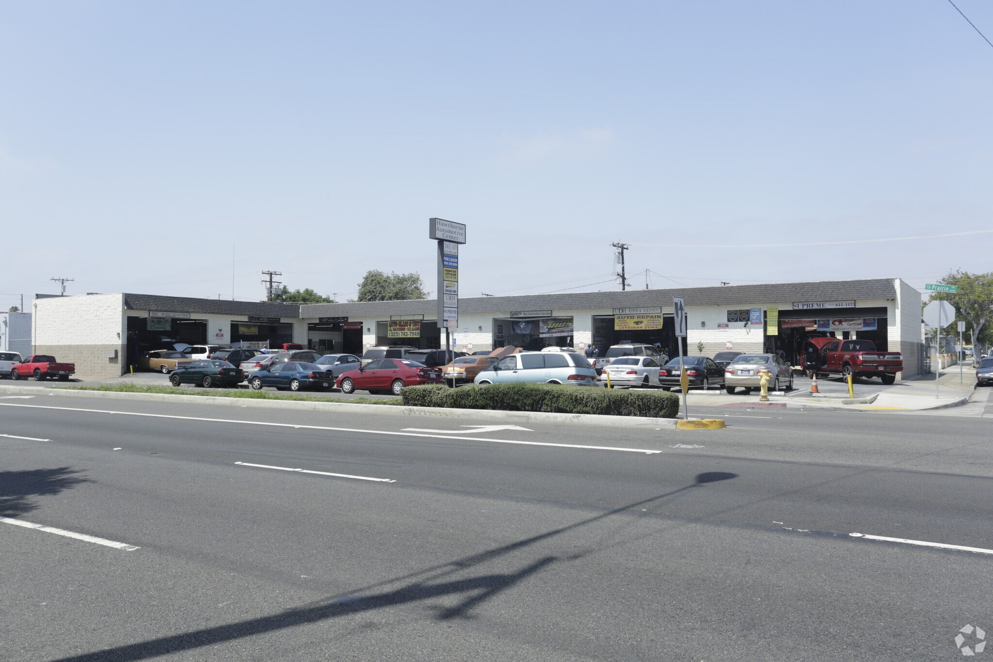 12205 Prairie Ave, Hawthorne, CA à louer Photo principale- Image 1 de 10